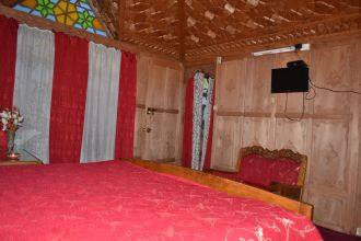 Dogstar Houseboat, Srinagar 2
